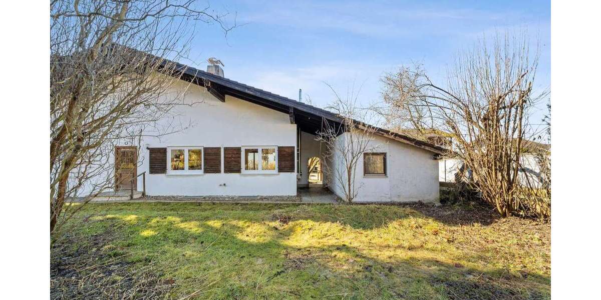 Sanierungsbedürftiges EFH mit separatem KG-Zugang | Ideal für Wohnen und Arbeiten unter einem Dach - Einfamilienhaus Grabenstätt | Angebot:25927881