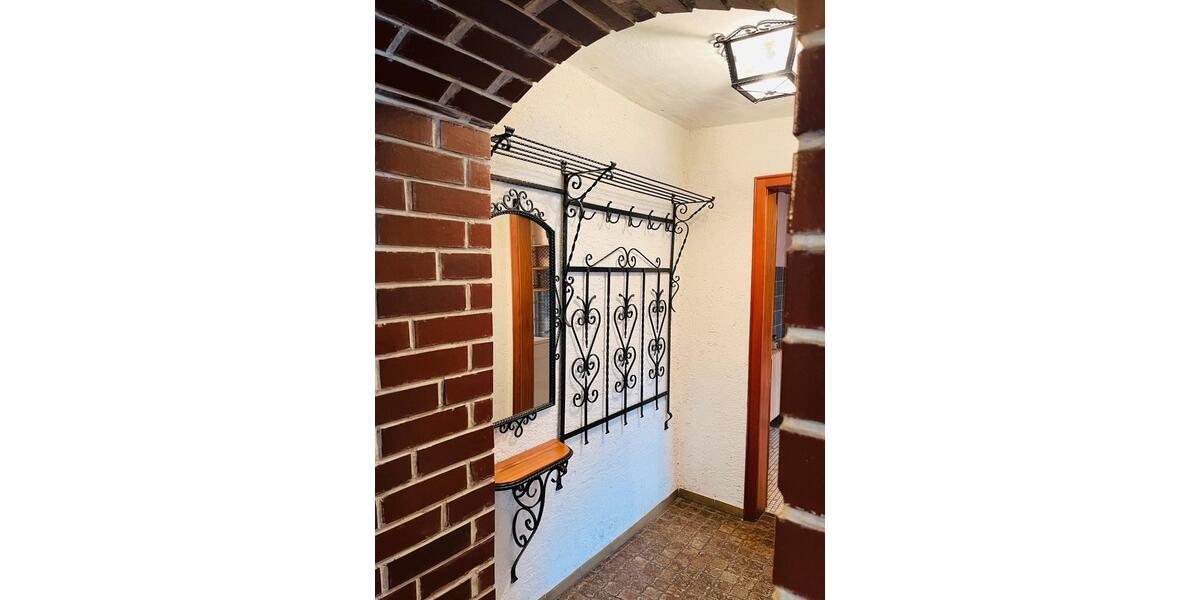Einfamilienhaus Fridolfing - 7 Zimmer, 120 m&sup2;, 1.400&euro; | Angebot:27617216