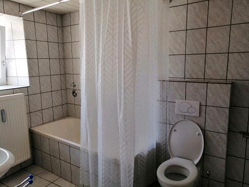 Hochparterre Garching an der Alz - 4 Zimmer, 100 m&sup2;, 710&euro; | Angebot:26006537