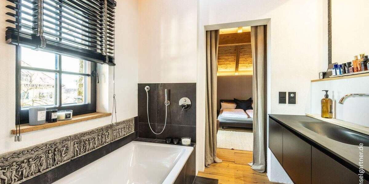 Einfamilienhaus Prien am Chiemsee Prien - 5 Zimmer, 219 m&sup2;, 2.585.000&euro; | Angebot:25665082