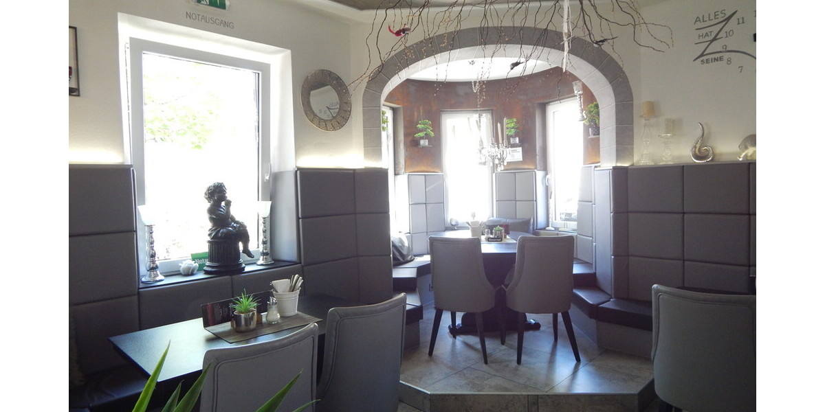 Moderne Gastronomiefläche in Toplage – Voll ausgestattet mit großzügigem Gastgarten und Außenbar - Gewerbeobjekt Freilassing Freilassing | Angebot:21360065