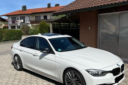 BMW 330 272.000 km 12.999 &euro; Waging am See 83329