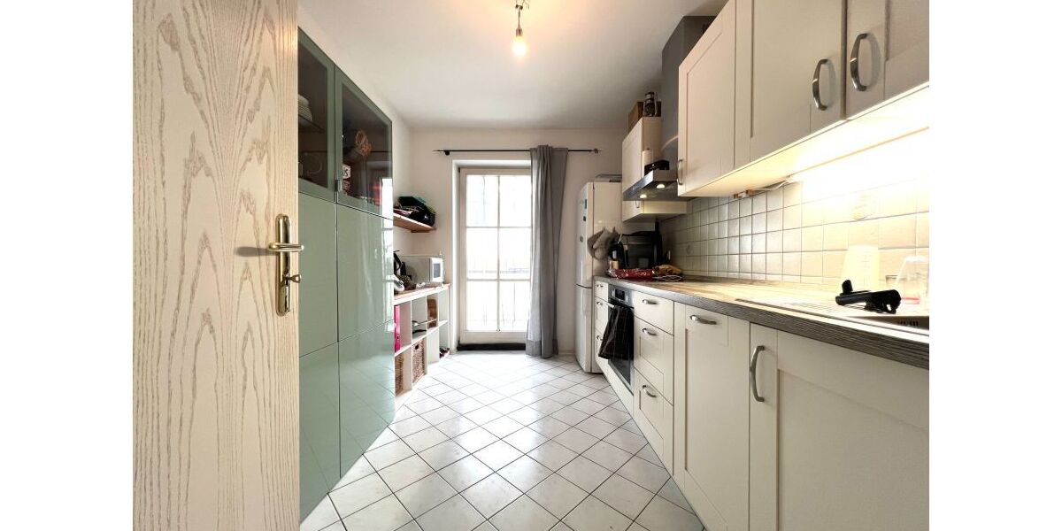 Provisionsfrei* Schöne 3-Zimmer Wohnung in Seenähe mit 2 Balkonen, Carport und Stellplatz - Etagenwohnung Chieming | Angebot:27322730