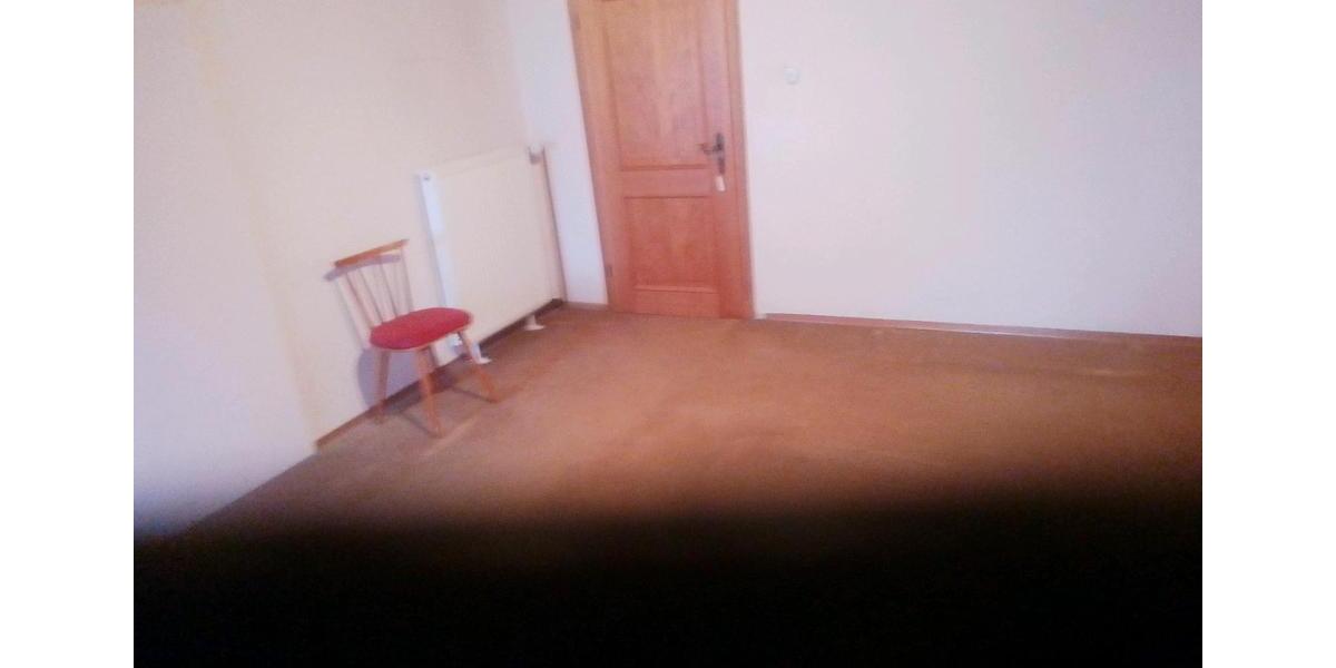 Etagenwohnung Traunstein - 1 Zimmer, 30 m&sup2;, 300&euro; | Angebot:25043770