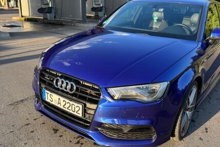 Audi A3 305.000 km 10.100 &euro; Traunreut 83301