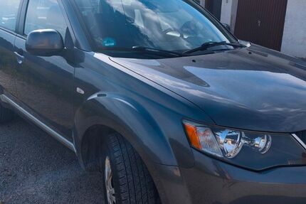 Mitsubishi Outlander 250.000 km 3.200 &euro; Trostberg 83308
