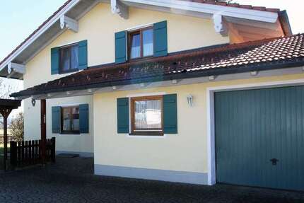 Haus Übersee am Chiemsee - 4 Zimmer, 155 m&sup2;, 975.000&euro; | Angebot:25879877