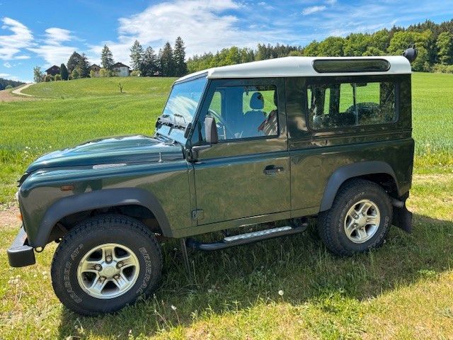 Land Rover Defender 138.000 km 33.600 &euro; Bergen 83346