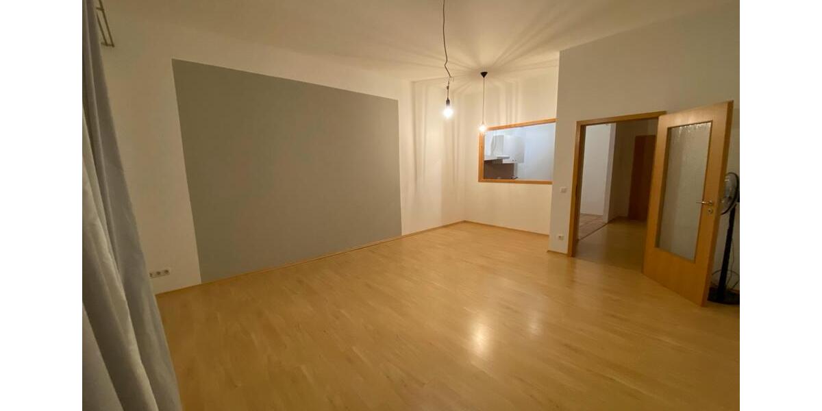 Etagenwohnung Traunstein - 2.5 Zimmer, 78 m&sup2;, 900&euro; | Angebot:24660522