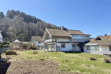 Haus Siegsdorf - 6 Zimmer, 160 m&sup2;, 675.000&euro; | Angebot:26097712