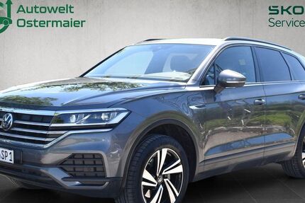 VW Touareg 67.885 km 43.780 &euro; Tacherting 83342
