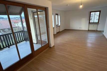 Wohnung Bad Endorf Hofham - 2 Zimmer, 65 m&sup2;, 780&euro; | Angebot:25625451