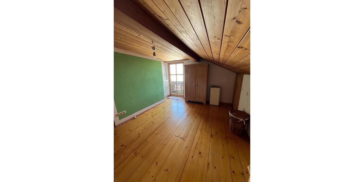 Dachgeschoßwohnung Petting - 3 Zimmer, 80 m&sup2;, 800&euro; | Angebot:26178365