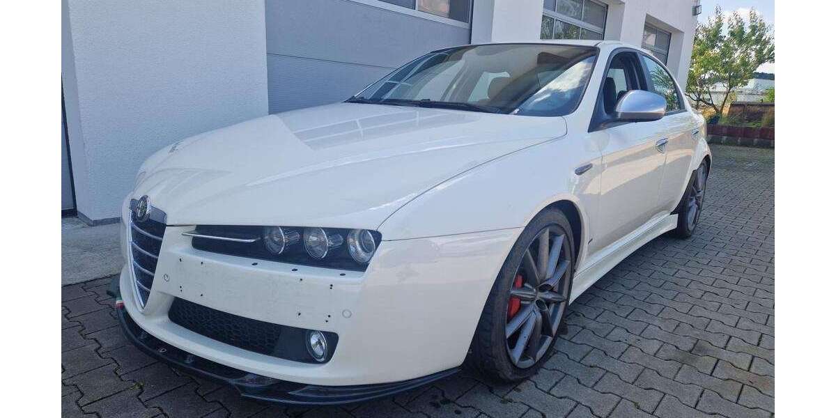 Alfa Romeo 159 152.652 km 15.987 &euro; Tacherting 83342