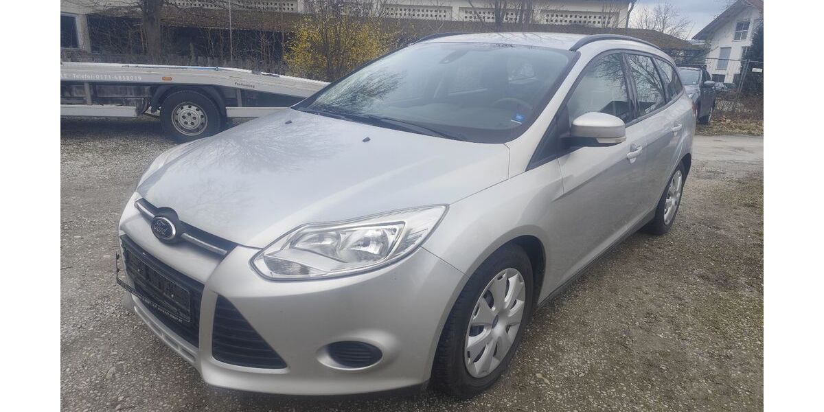 Ford Focus 235.000 km 2.450 &euro; Freilassing 83395