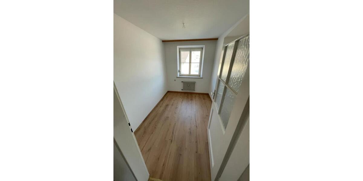 Etagenwohnung Freilassing - 2.5 Zimmer, 63 m&sup2;, 580&euro; | Angebot:27609522