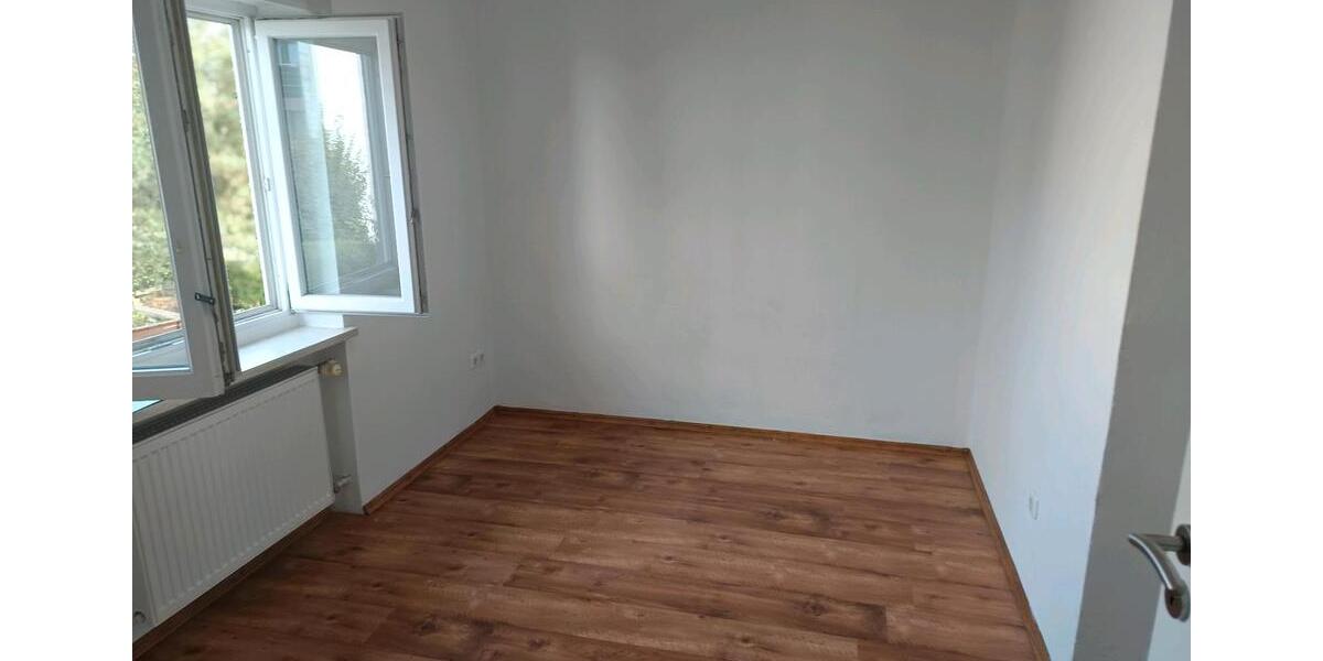 Terrassenwohnung Tittmoning - 4 Zimmer, 110 m&sup2;, 1.400&euro; | Angebot:27607684