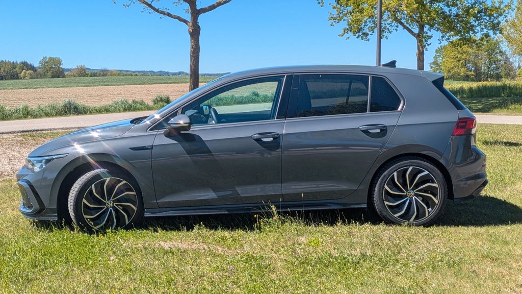 VW Golf 63.900 km 22.200 &euro; Fridolfing 83413