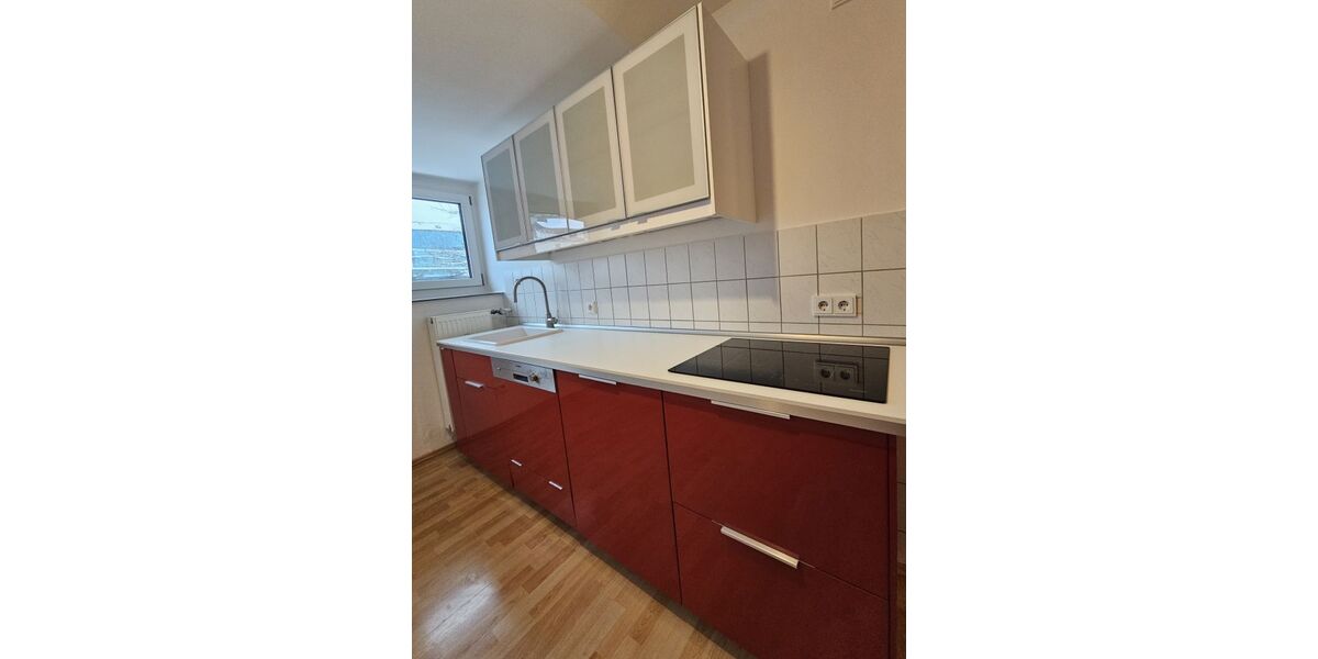 traumhafte Wohnung über den Dächern von Traunstein südwest - Dachgeschoßwohnung Traunstein Gemarkung Traunstein | Angebot:26014225