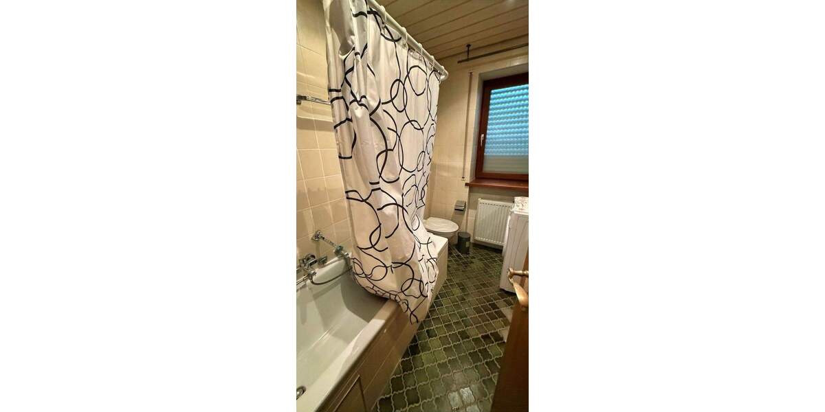 Etagenwohnung Freilassing - 3 Zimmer, 81 m&sup2;, 299.000&euro; | Angebot:25689998