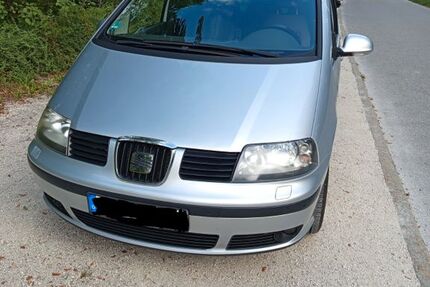 Seat Alhambra 159.000 km 5.700 &euro; Traunreut 83301