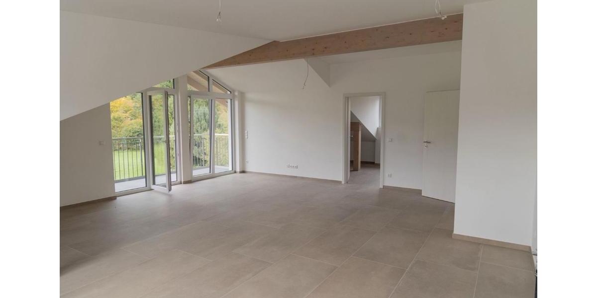 Dachgeschoßwohnung Bad Reichenhall - 2 Zimmer, 73 m&sup2;, 1.500&euro; | Angebot:25524342