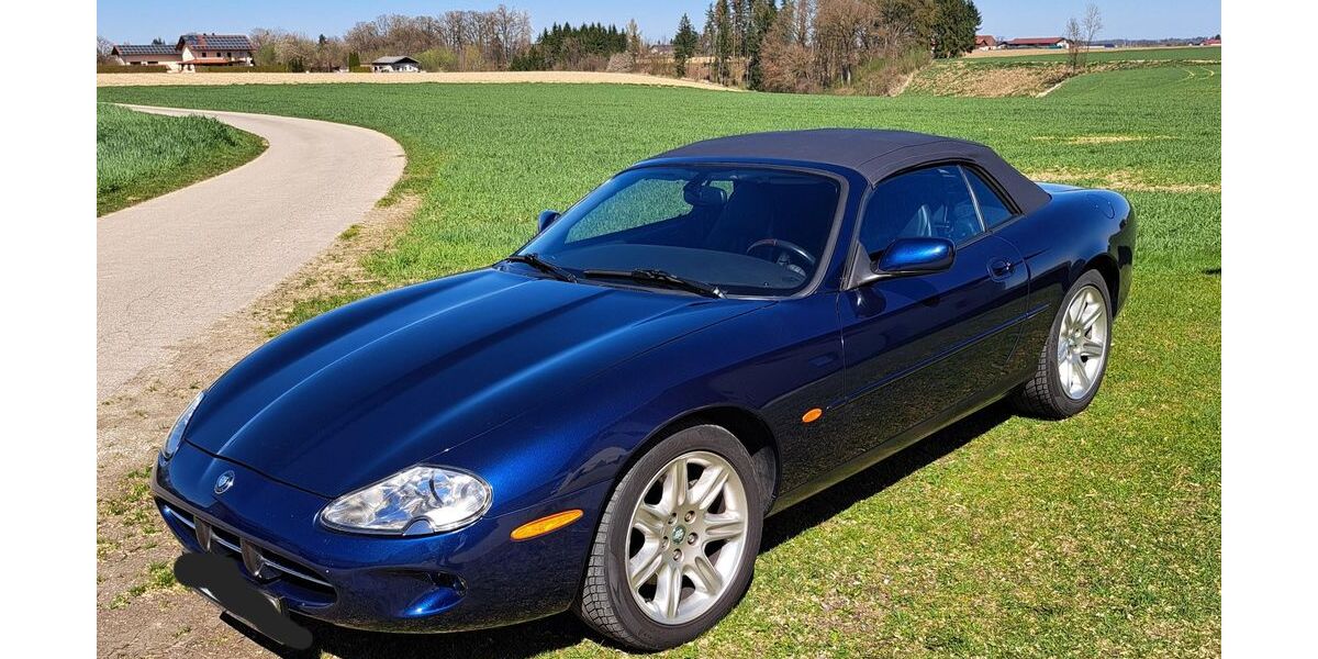Jaguar XK8 123.920 km 17.300 &euro; Engelsberg 84549