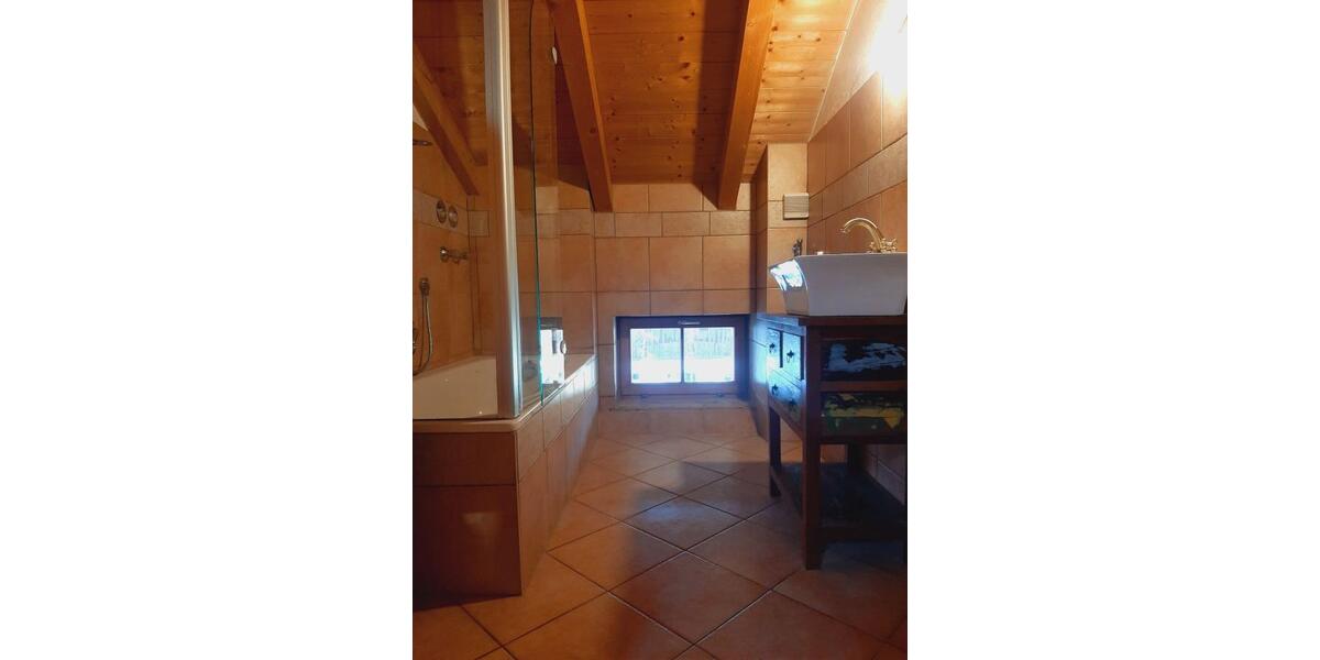 Idylle pur - Wohnung mit Balkon im Einödhof südost - Dachgeschoßwohnung Tittmoning Murschall | Angebot:26014234