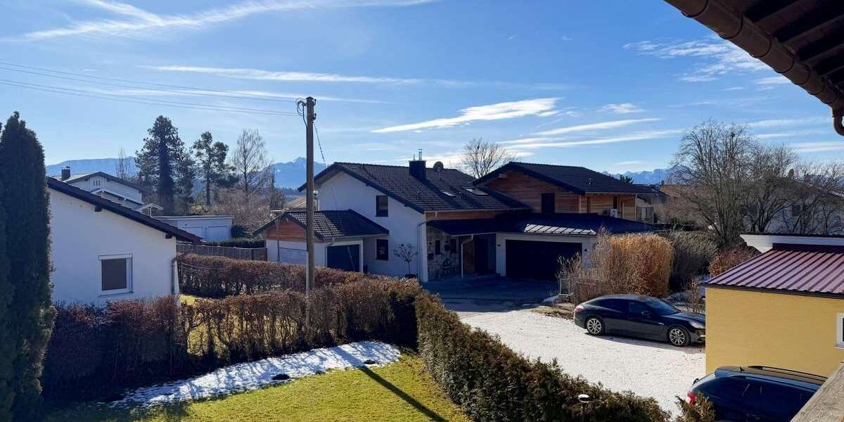 Etagenwohnung Chieming - 4.5 Zimmer, 120 m&sup2;, 1.800&euro; | Angebot:25418547