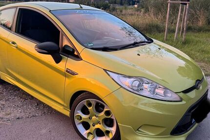 Ford Fiesta 150.112 km 2.200 &euro; Grassau 83224