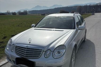 Mercedes-Benz E 200 238.000 km 5.999 &euro; Saaldorf-Surheim 83416
