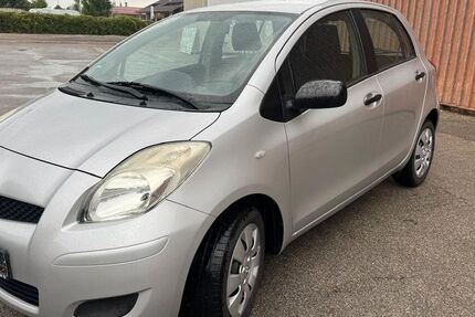 Toyota Yaris 148.625 km 2.700 &euro; Grassau 83224