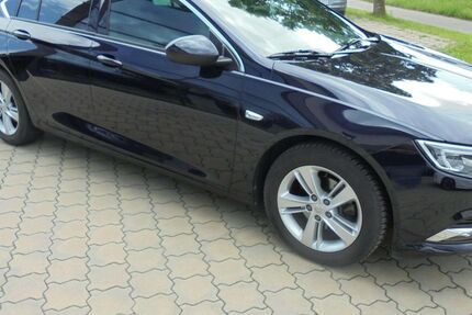 Opel Insignia 69.600 km 17.990 &euro; Petting 83367
