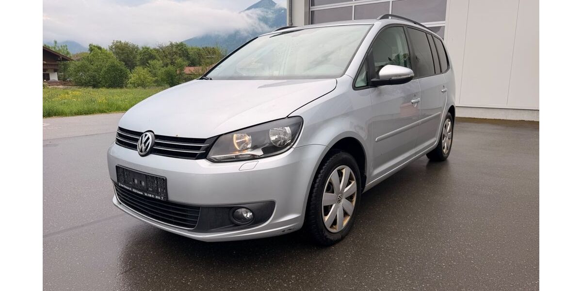 VW Touran 248.300 km 4.250 &euro; Grassau 83224