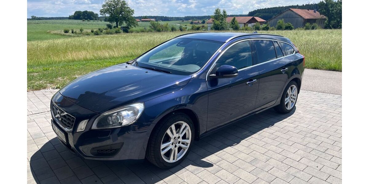 Volvo V60 237.000 km 7.399 &euro; Palling 83349