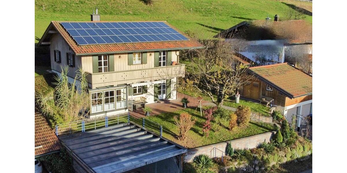 Einfamilienhaus Siegsdorf - 5 Zimmer, 135 m&sup2;, 2.200&euro; | Angebot:25720349