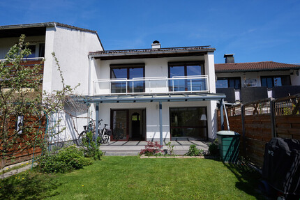 Stilvoll renoviertes Reihenmittelhaus in attraktiver Wohnlage in Teisendorf-Oberteisendorf - Haus Teisendorf Teisendorf | Angebot:26638457