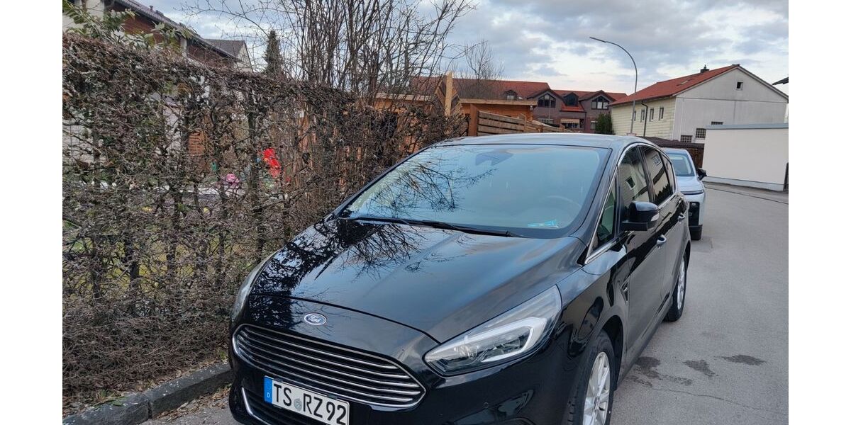 Ford S-Max 170.000 km 13.200 &euro; Traunreut 83301