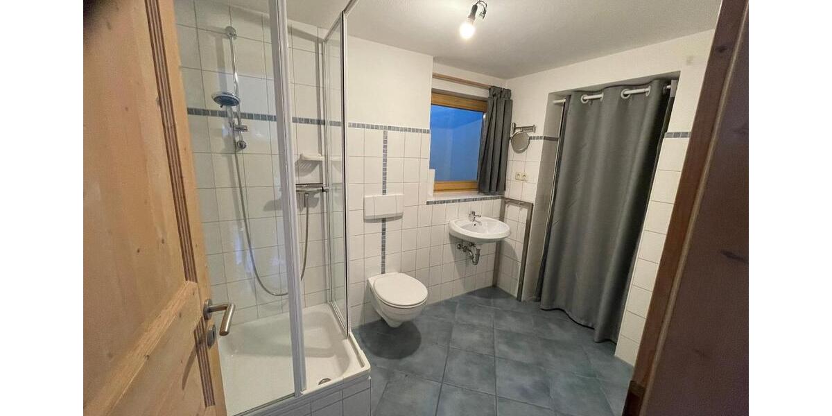 Maisonettenwohnung Bad Endorf - 3 Zimmer, 86 m&sup2;, 1.300&euro; | Angebot:25634211