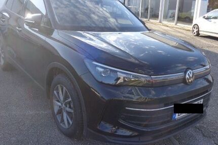 VW Tiguan 26.000 km 35.999 &euro; Laufen 83410