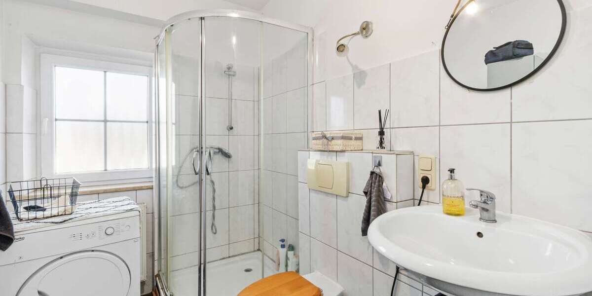 Seltene Chance in Seenähe | Gaststätte inkl. Wohnungen im Ortszentrum - Anlageobjekt Übersee | Angebot:24972012