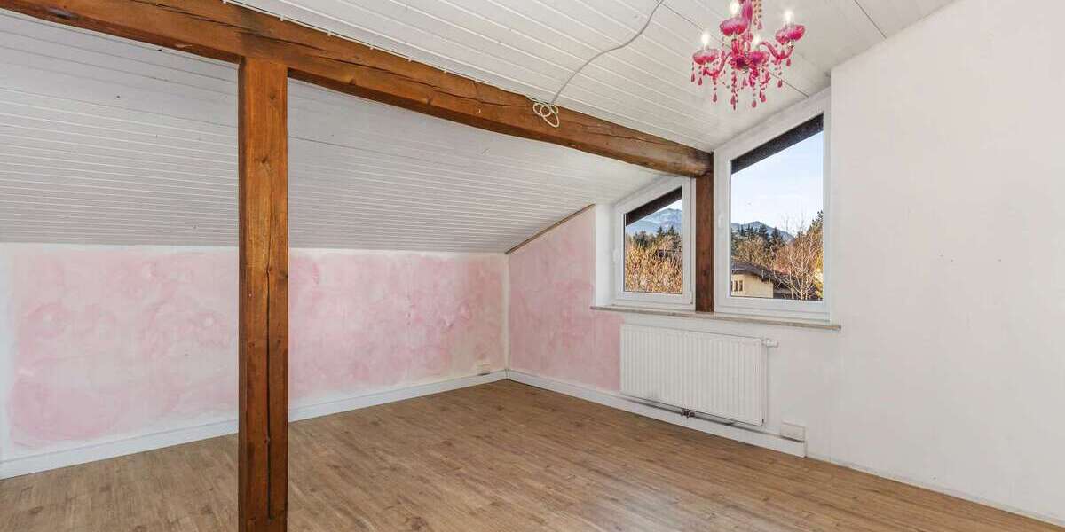 Sanierungsbedürftiges EFH mit separatem KG-Zugang | Ideal für Wohnen und Arbeiten unter einem Dach - Einfamilienhaus Grabenstätt | Angebot:25927881