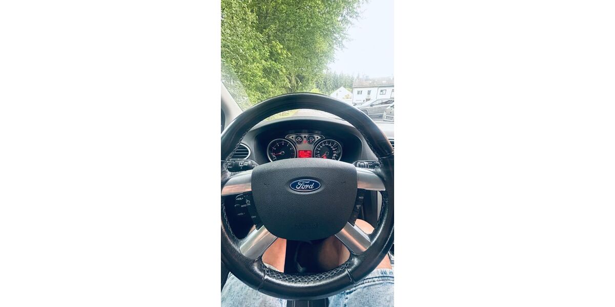 Ford Focus 175.000 km 3.600 &euro; Traunreut 83301