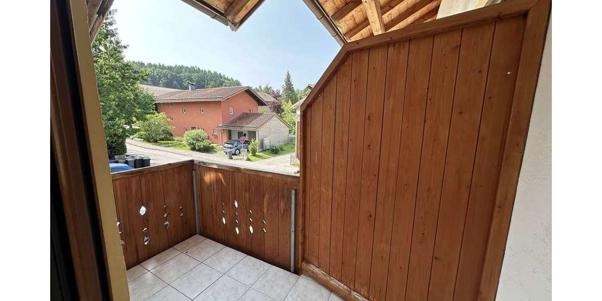 Etagenwohnung Surberg - 3.5 Zimmer, 84 m&sup2;, 895&euro; | Angebot:26619072