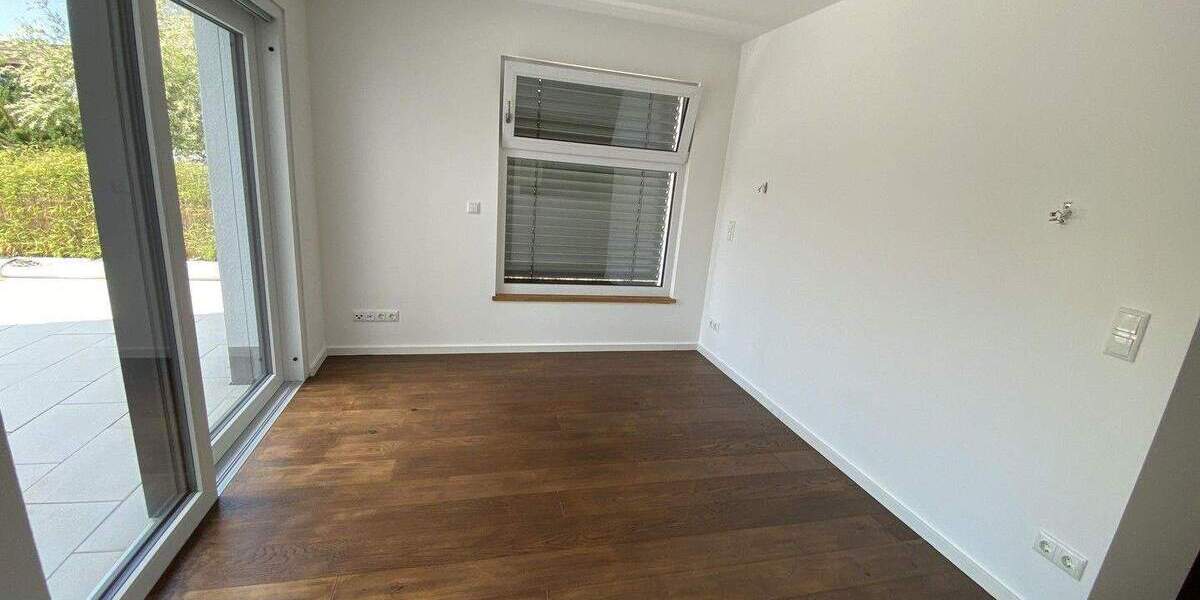 Etagenwohnung Emertsham - 5 Zimmer, 155 m&sup2;, 2.450&euro; | Angebot:25720693