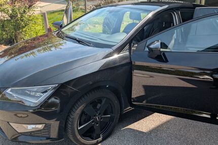 Seat Leon 127.000 km 11.500 &euro; Chieming 83339