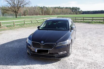 Skoda Superb 113.400 km 19.900 &euro; Garching / Alz 84518