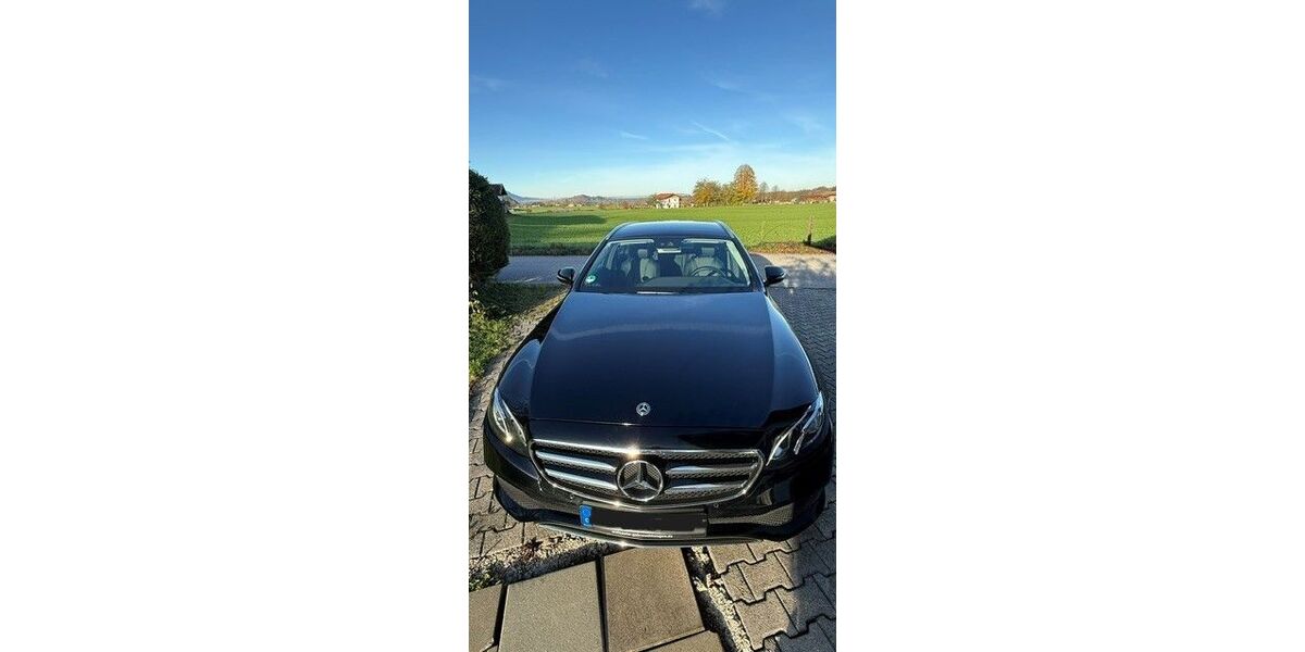 Mercedes-Benz E 400 136.584 km 24.900 &euro; Bergen 83346