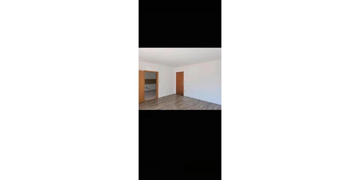 Erdgeschoßwohnung Traunreut St. Georgen - 3 Zimmer, 107 m&sup2;, 1.049&euro; | Angebot:27621587