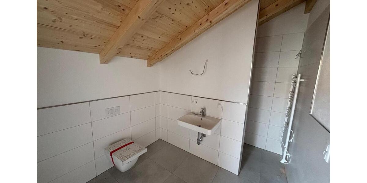 Dachgeschoßwohnung Feichten an der Alz - 4 Zimmer, 106 m&sup2;, 1.387&euro; | Angebot:24215253